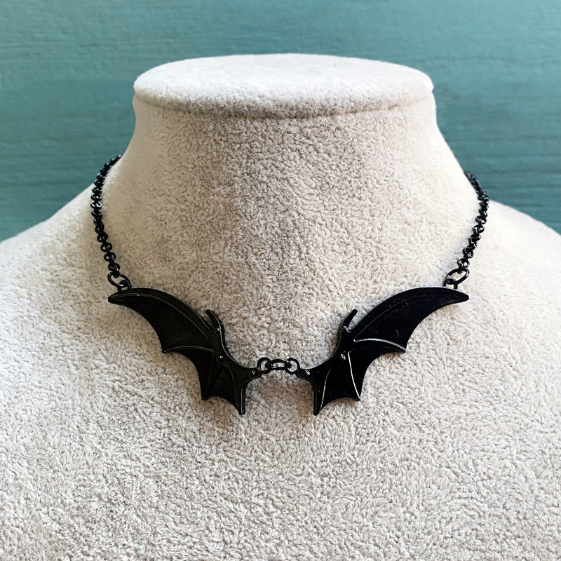 Men'S Vampire Accessories - パンクスタイルの人格吸血鬼バットウィングペンダントネックレス女性男性ゴスハロウィンヒップホップロック首輪ジュエリーアクセサリー