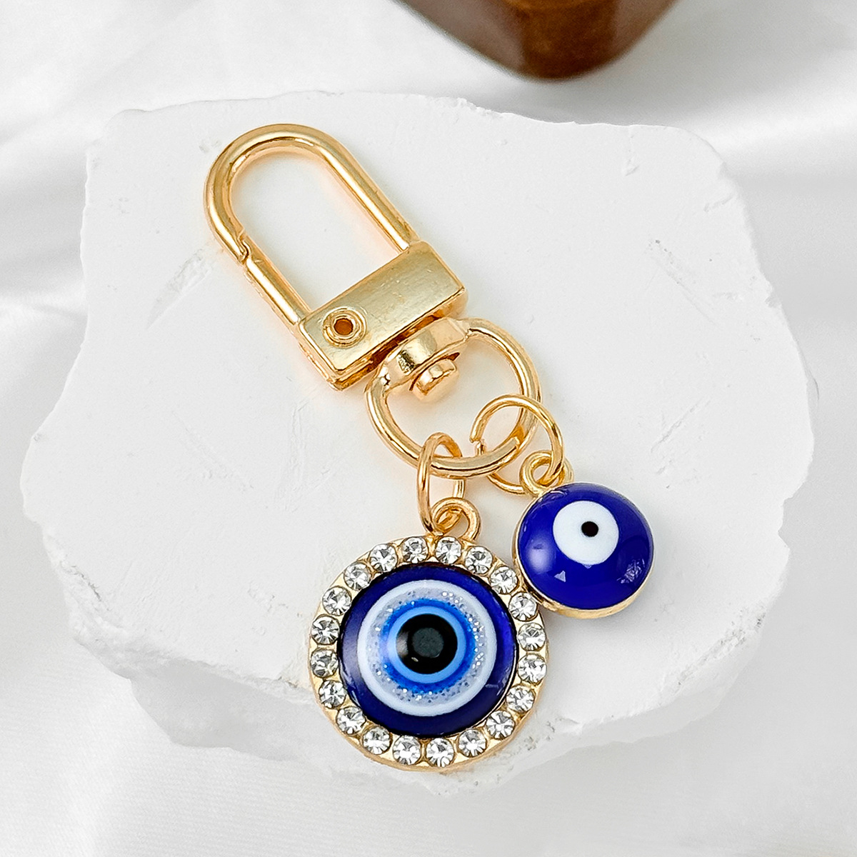 キーホルダーまつげメタル邪眼キーホルダー車のキー女性男性ハン - Men Accessories Evil Eye のレビューと価格