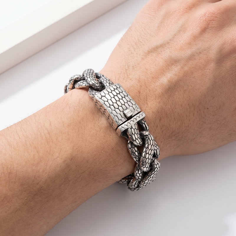 カレン スネークスキン キューバンリンク メンズブレスレット - Men Accessories Bd のレビューと価格
